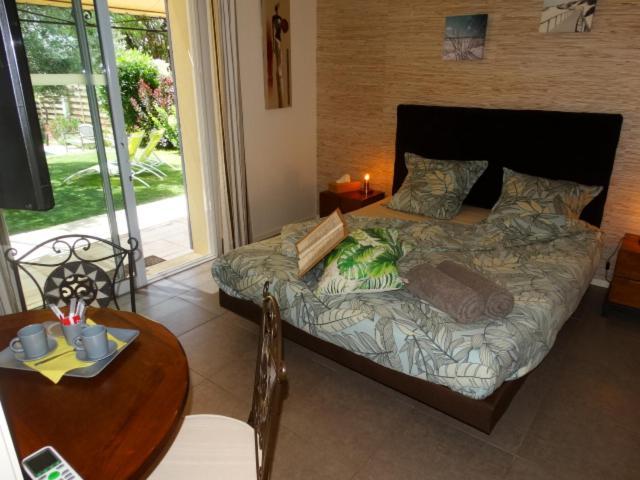 Châteauneuf-du-Pape Gites En B&B Le Clos De La Cerise מראה חיצוני תמונה