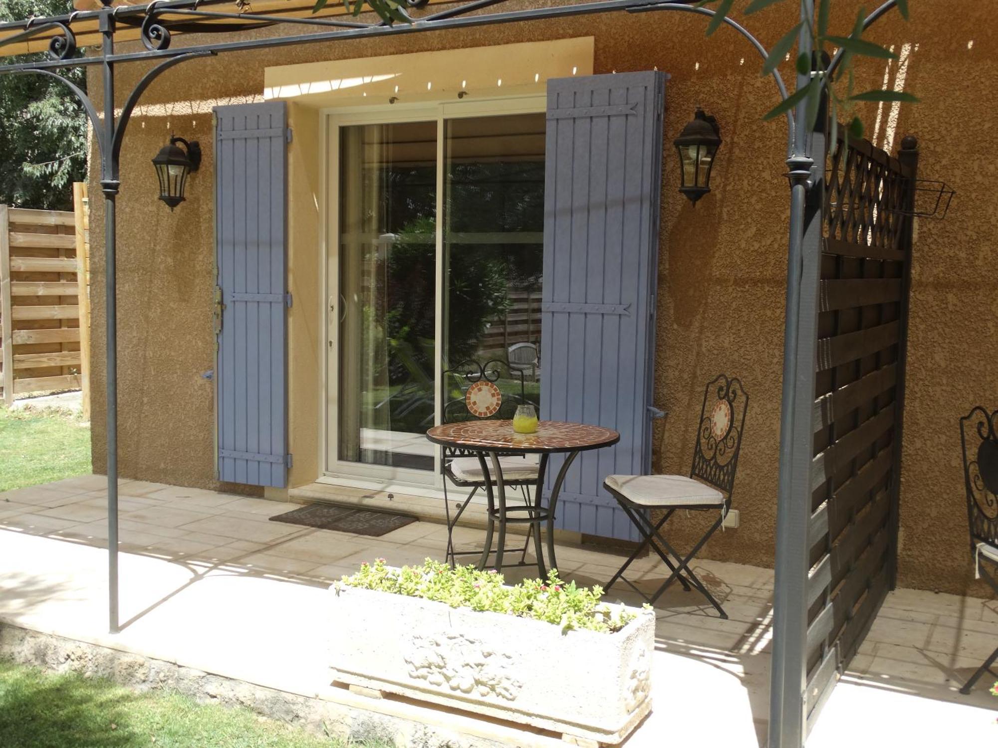 Châteauneuf-du-Pape Gites En B&B Le Clos De La Cerise מראה חיצוני תמונה