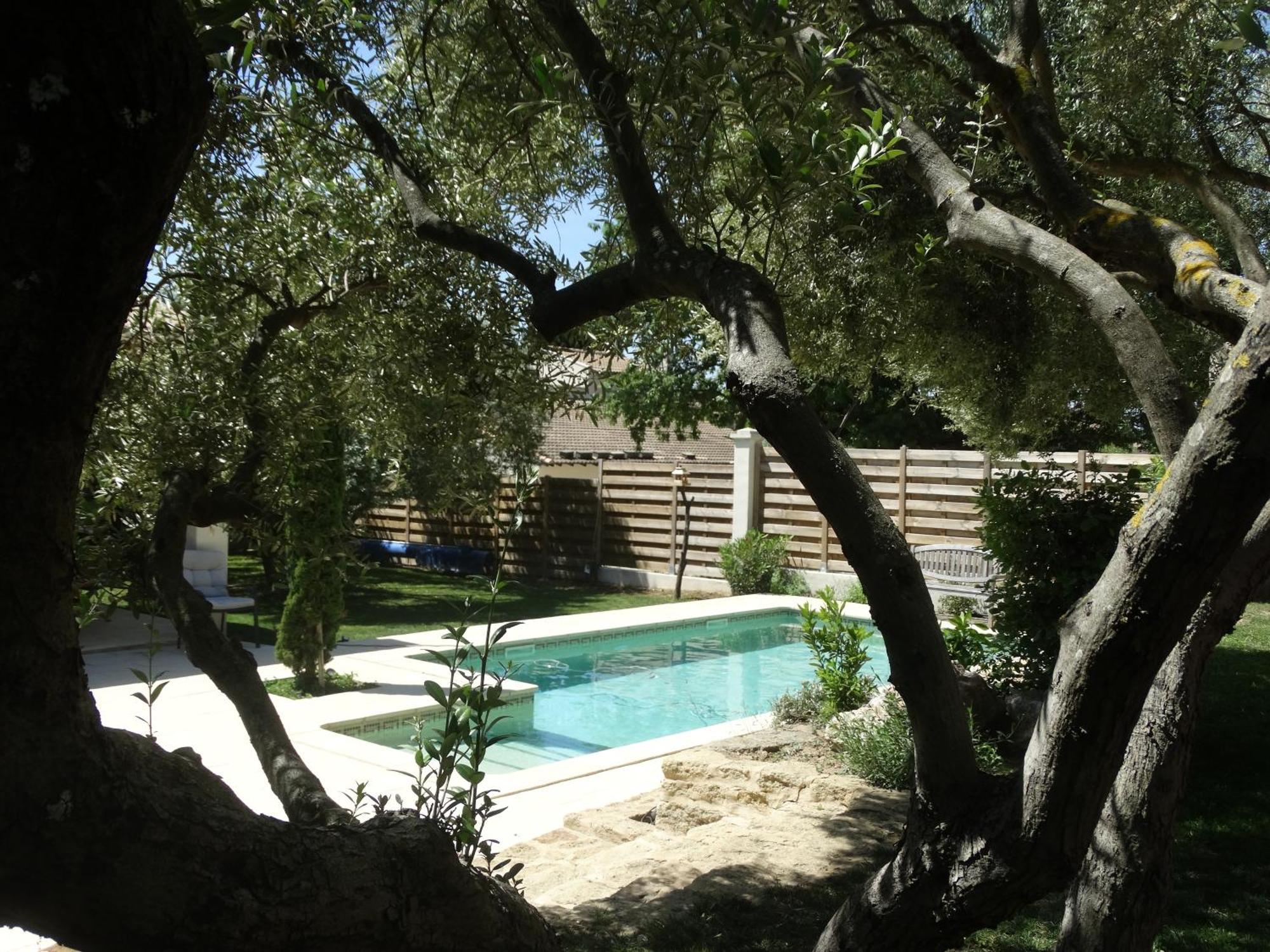 Châteauneuf-du-Pape Gites En B&B Le Clos De La Cerise מראה חיצוני תמונה